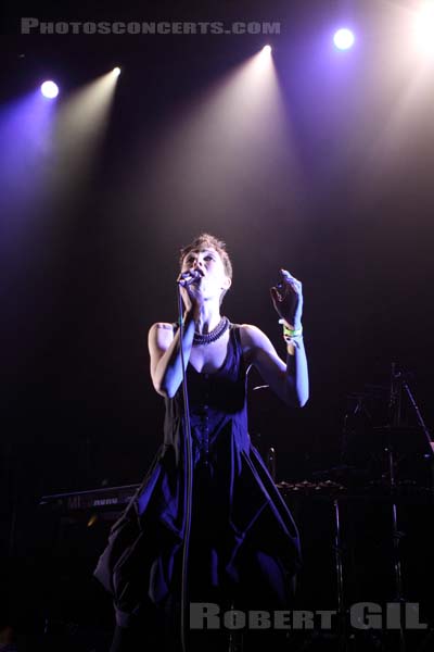 POLICA - 2012-07-15 - PARIS - Olympia - 